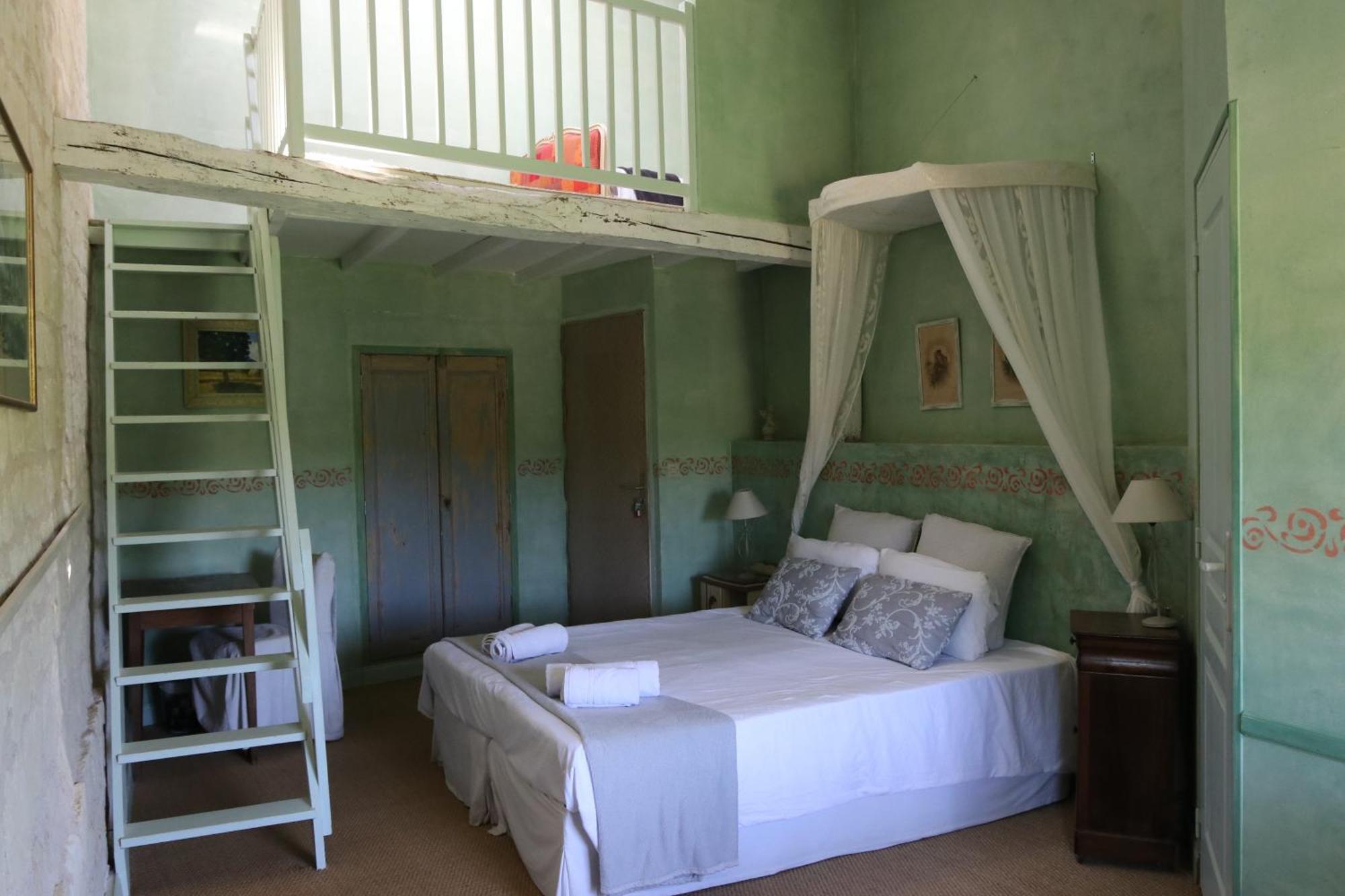 Chambres D'Hotes Du Noisillet Cinais 외부 사진
