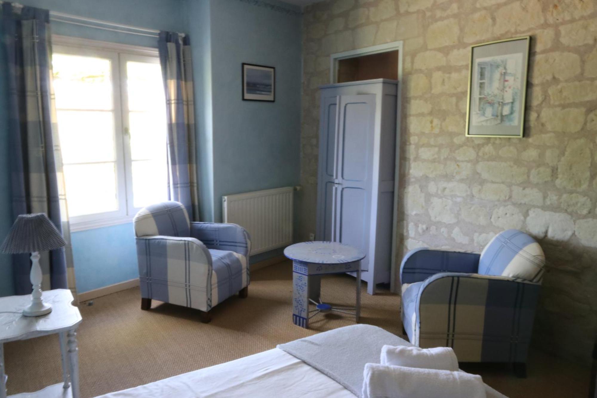 Chambres D'Hotes Du Noisillet Cinais 외부 사진