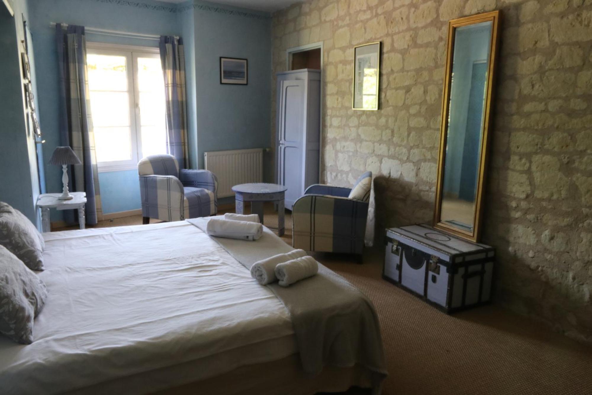 Chambres D'Hotes Du Noisillet Cinais 외부 사진