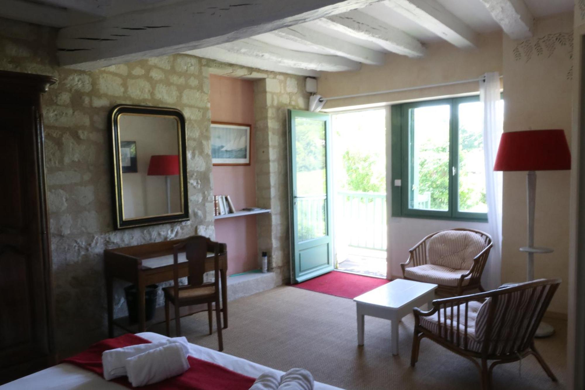 Chambres D'Hotes Du Noisillet Cinais 외부 사진