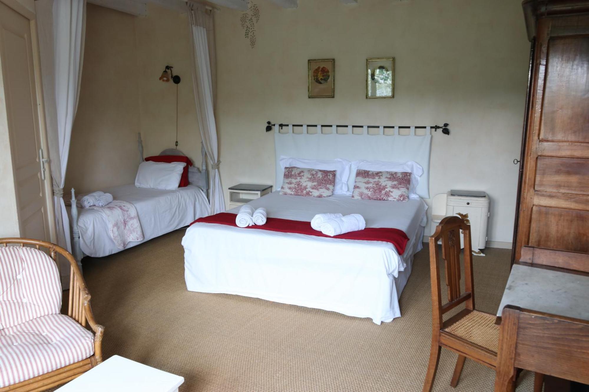 Chambres D'Hotes Du Noisillet Cinais 외부 사진